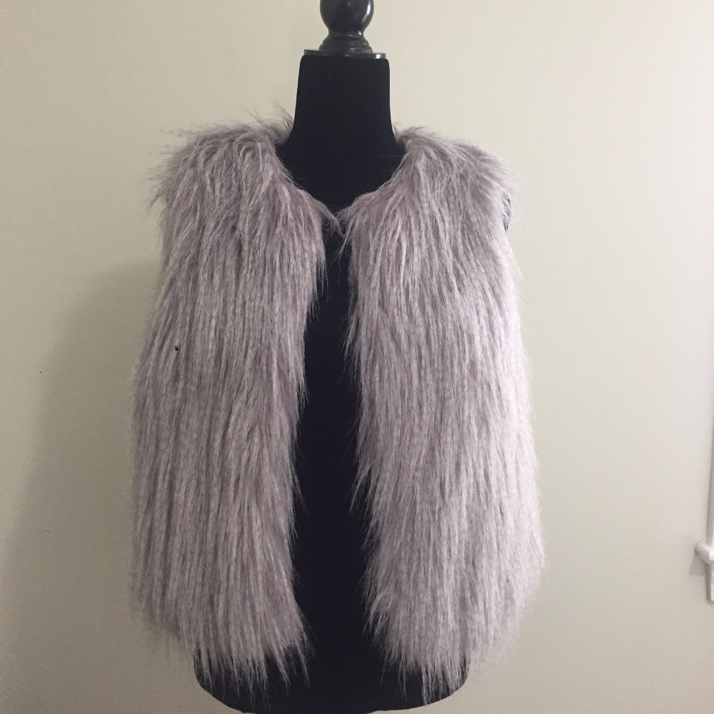 Faux fur vest (Size: P/S)